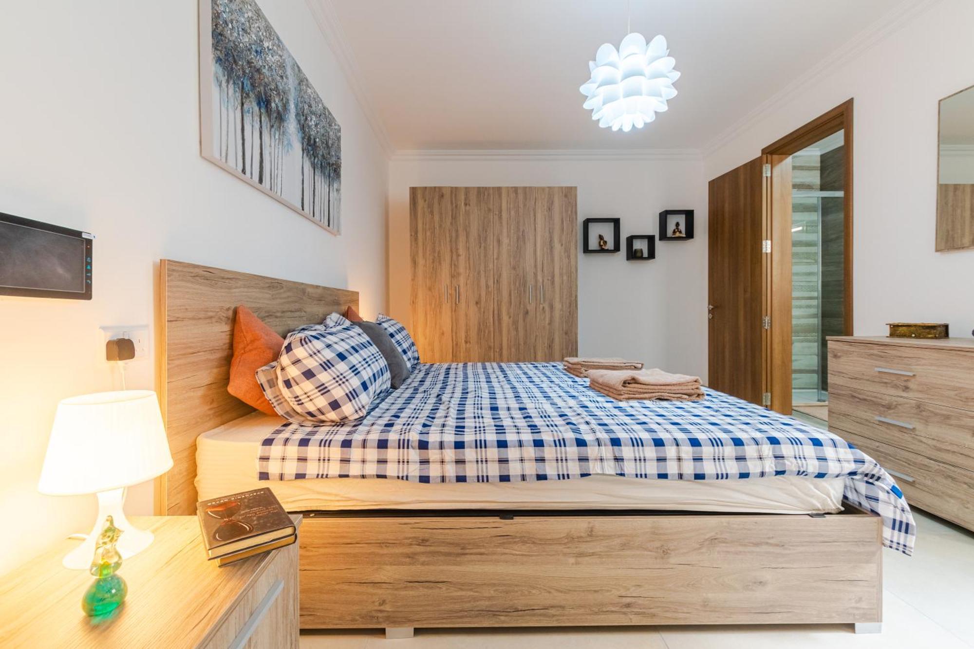 Appartamento Brand New 3 Bdr 2 Bth B10