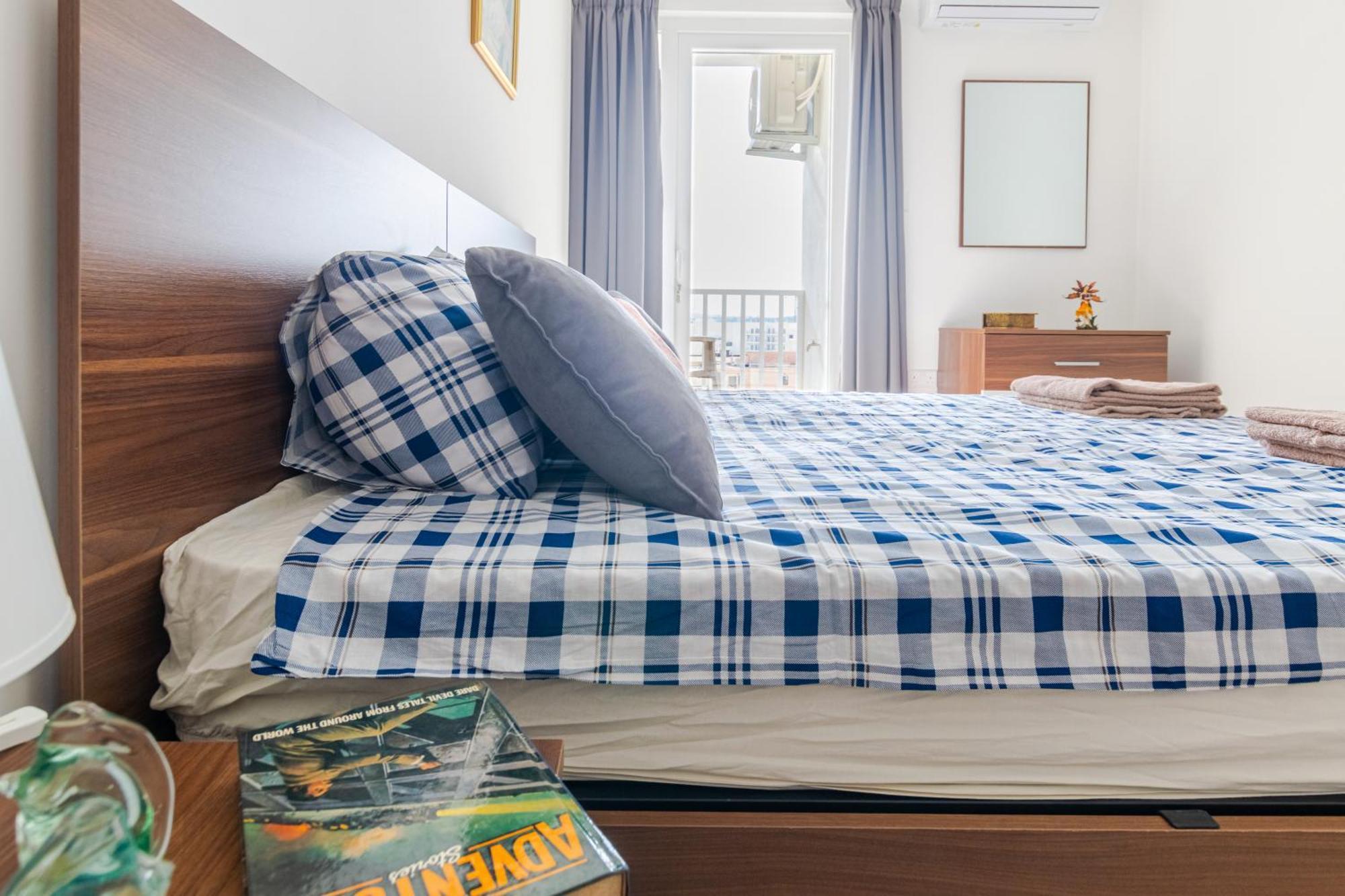 Appartamento Brand New 3 Bdr 2 Bth B10 *